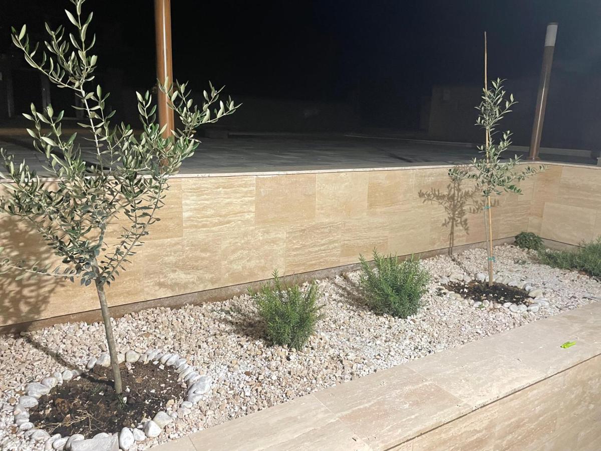 Vila Regina Apartment Paloma With Swimming Pool Jezera Εξωτερικό φωτογραφία
