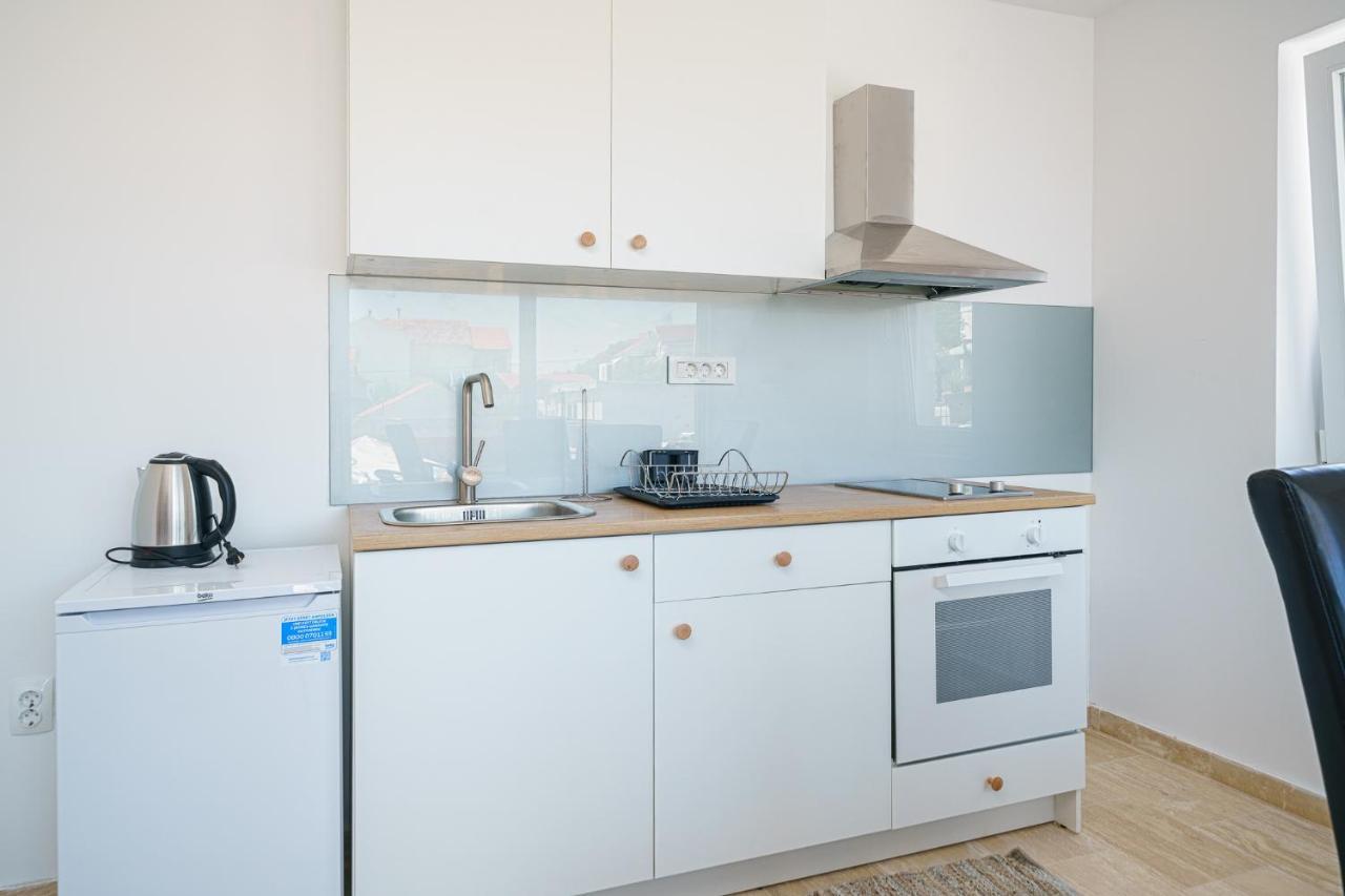 Vila Regina Apartment Paloma With Swimming Pool Jezera Εξωτερικό φωτογραφία