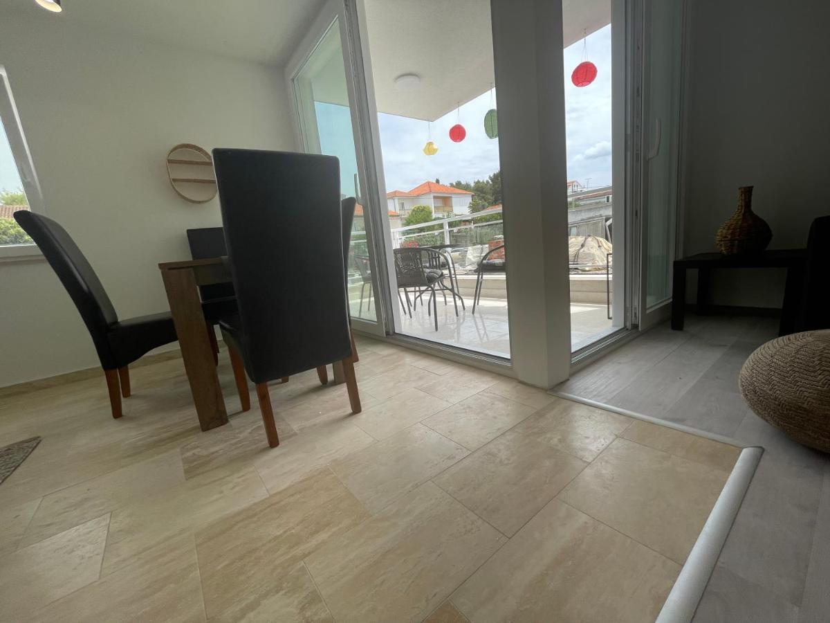 Vila Regina Apartment Paloma With Swimming Pool Jezera Εξωτερικό φωτογραφία