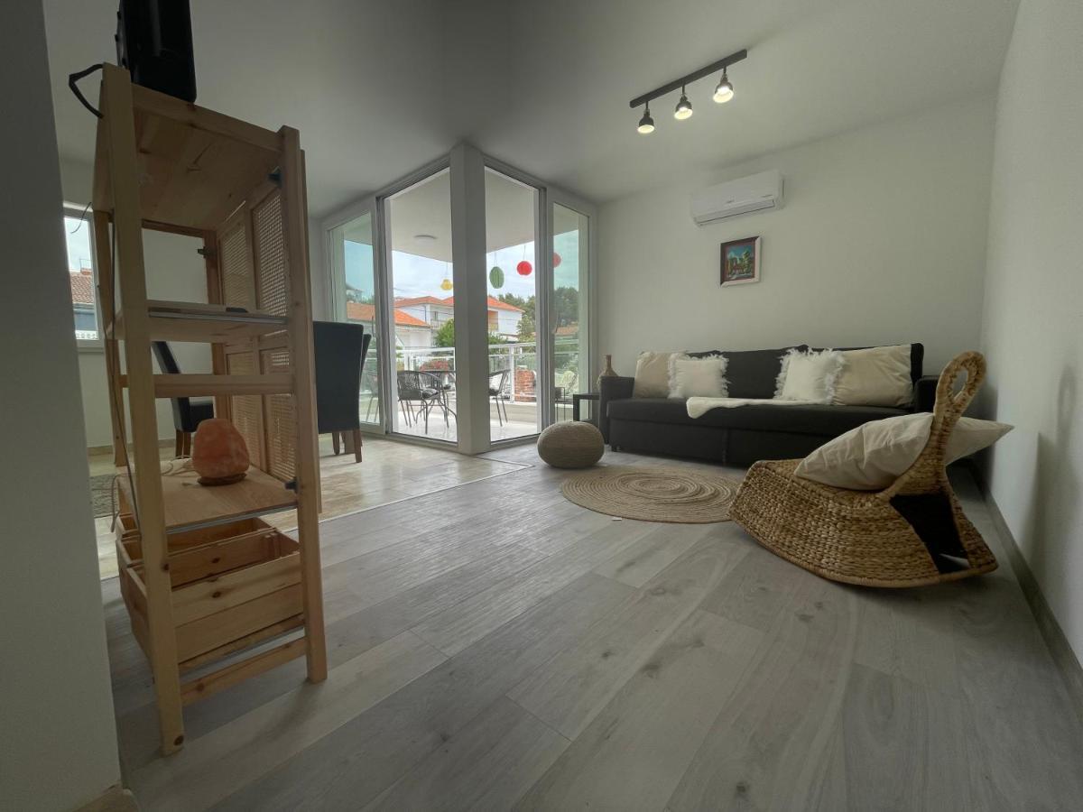Vila Regina Apartment Paloma With Swimming Pool Jezera Εξωτερικό φωτογραφία