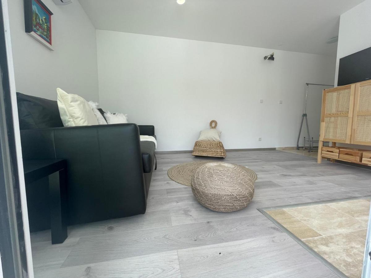 Vila Regina Apartment Paloma With Swimming Pool Jezera Εξωτερικό φωτογραφία