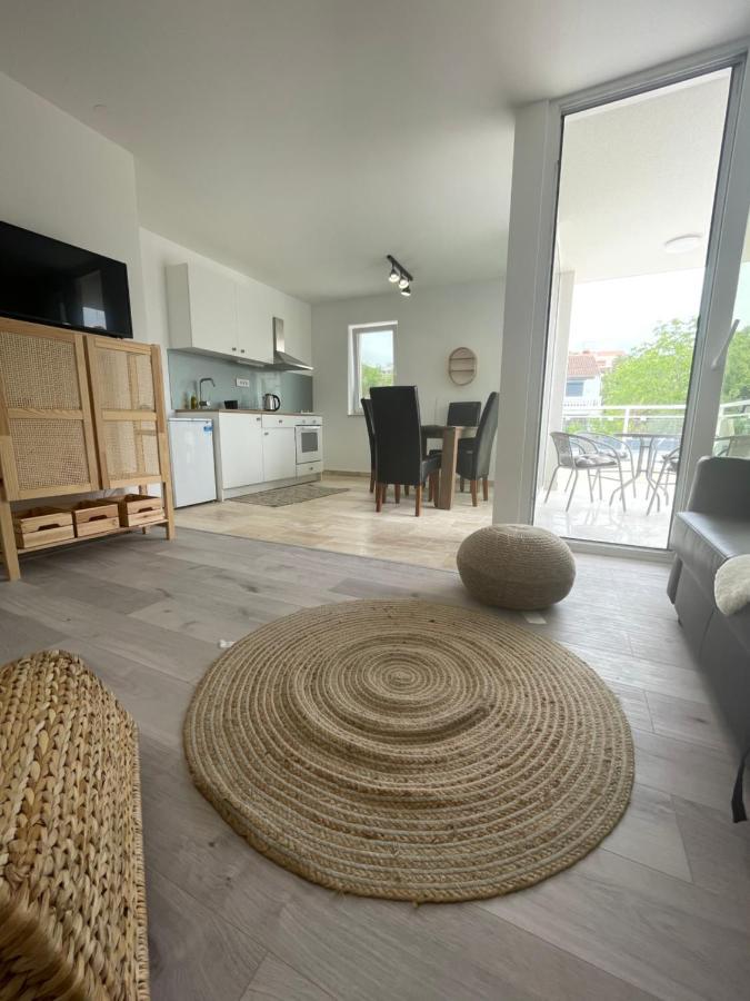 Vila Regina Apartment Paloma With Swimming Pool Jezera Εξωτερικό φωτογραφία