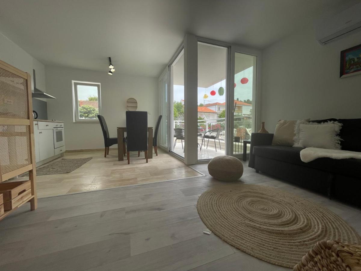Vila Regina Apartment Paloma With Swimming Pool Jezera Εξωτερικό φωτογραφία