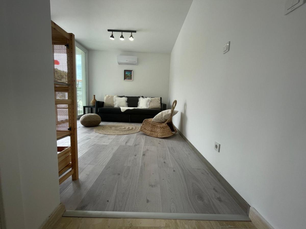 Vila Regina Apartment Paloma With Swimming Pool Jezera Εξωτερικό φωτογραφία