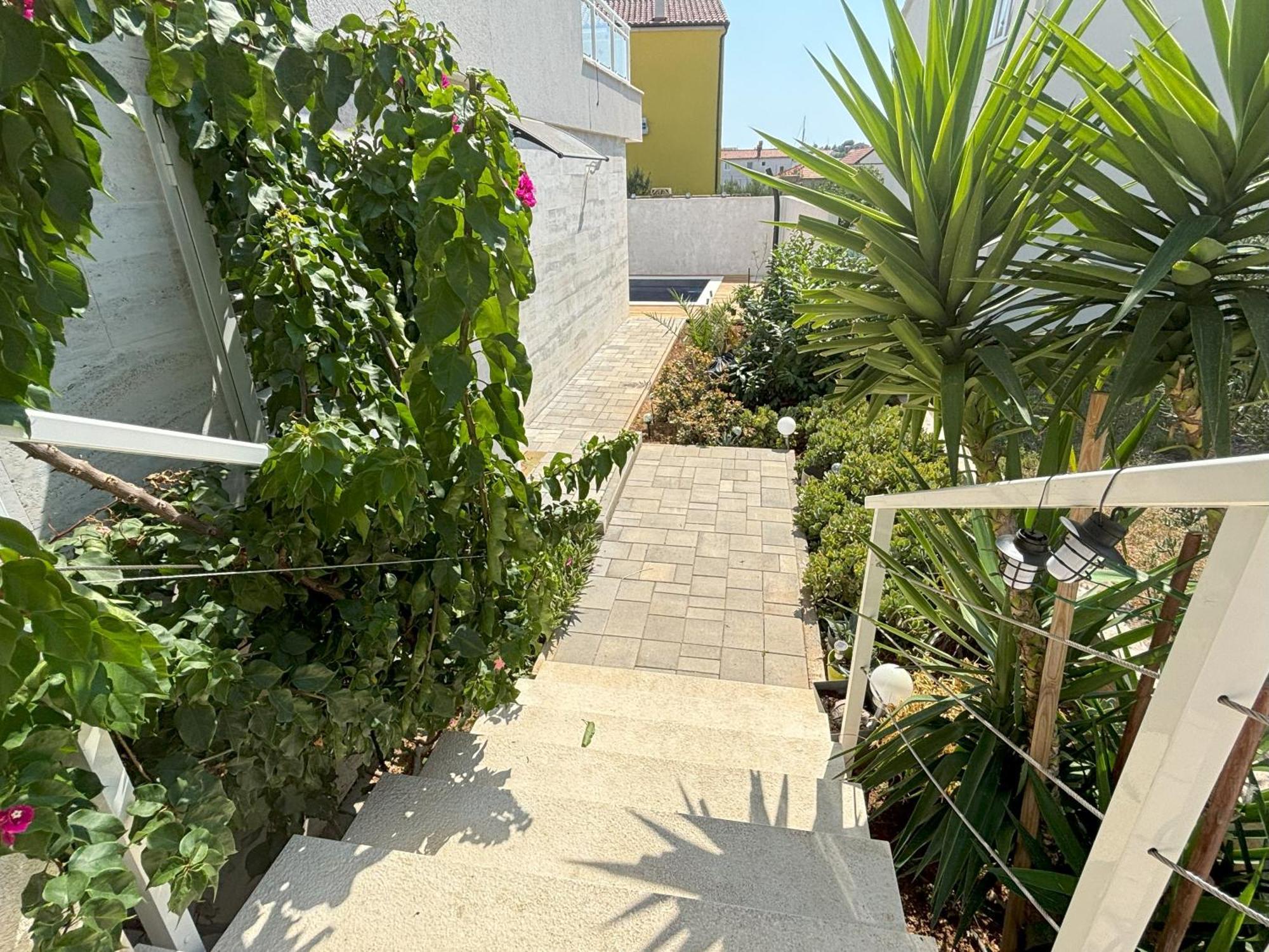 Vila Regina Apartment Paloma With Swimming Pool Jezera Εξωτερικό φωτογραφία